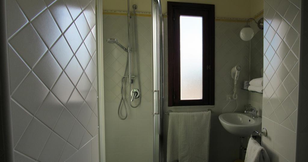 Hotel Santa Rosalia Marina di Camerota Pokoj fotografie