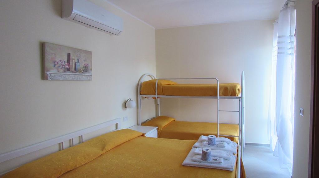 Hotel Santa Rosalia Marina di Camerota Pokoj fotografie